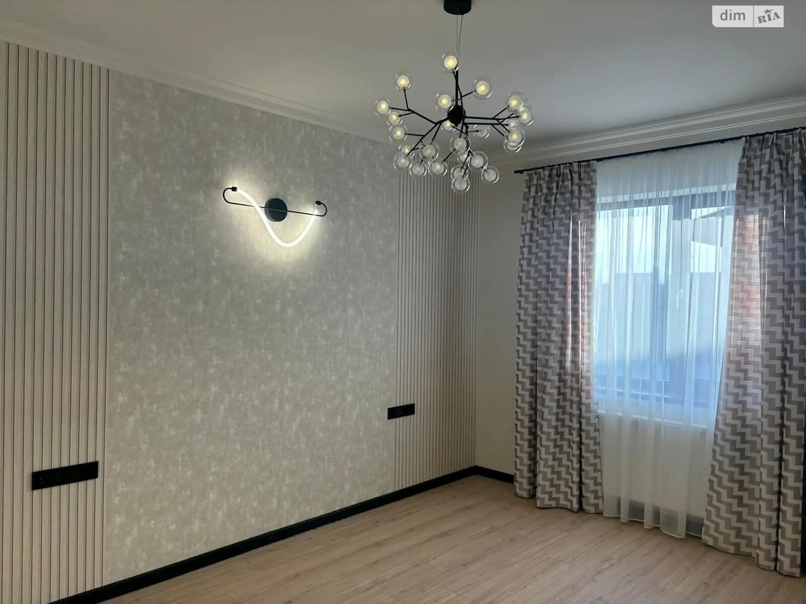 одноэтажный таунхаус, 101.7 кв. м, кирпич. Продажа в Минае фото 1 одноэтажный таунхаус, 101.7 кв. м, кирпич. Продажа в Минае фото 1