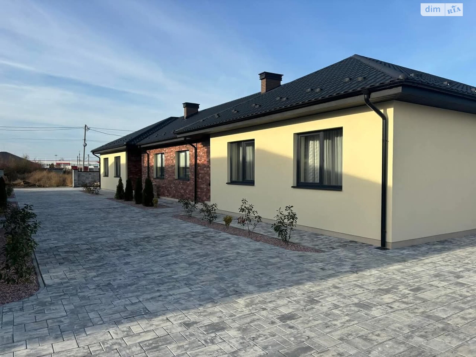 одноэтажный таунхаус, 101.7 кв. м, кирпич. Продажа в Минае фото 1 одноэтажный таунхаус, 101.7 кв. м, кирпич. Продажа в Минае фото 1