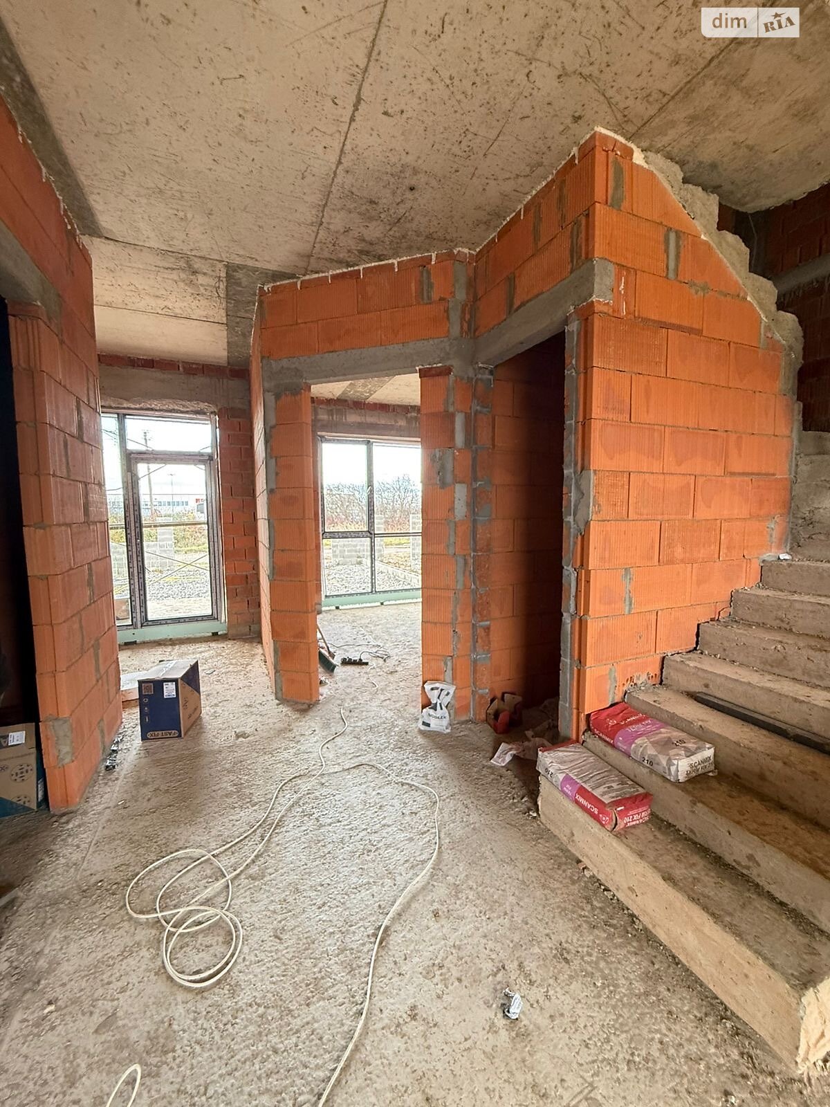 двоповерховий таунхаус, 145 кв. м, цегла. Продаж у Минаї фото 1