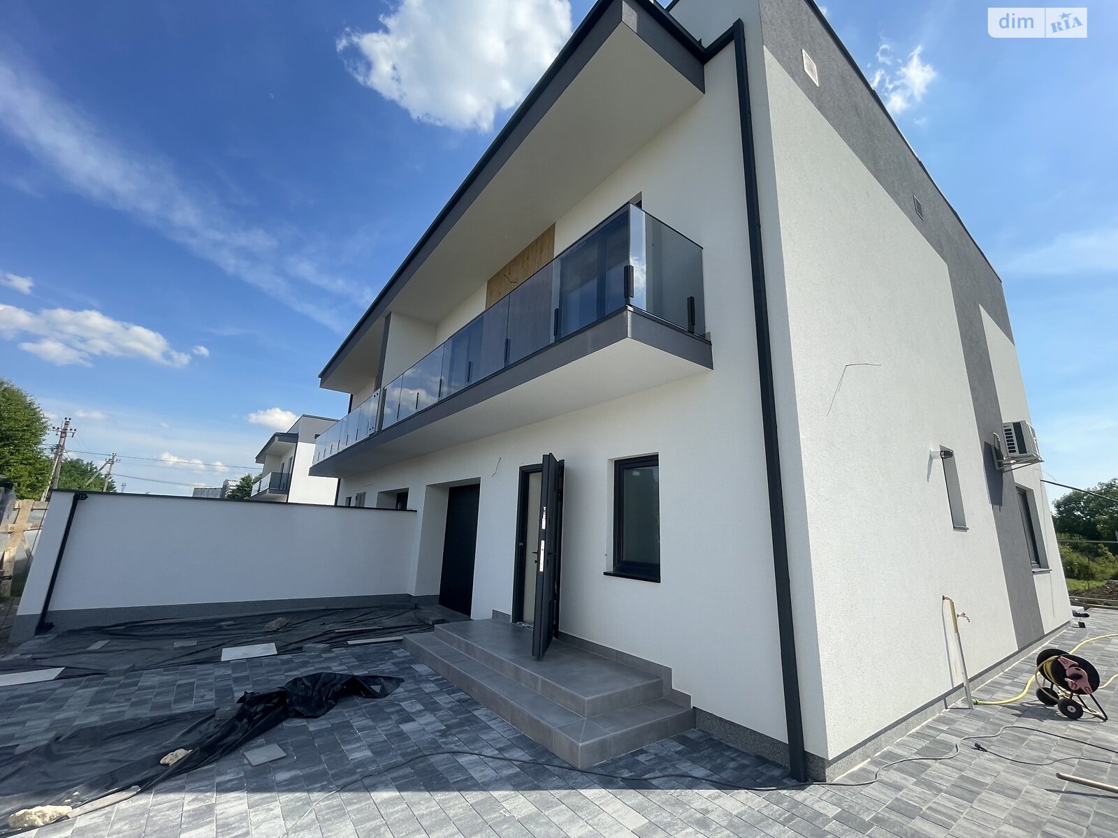 двоповерховий таунхаус, 135 кв. м, цегла. Продаж у Минаї фото 1 двоповерховий таунхаус, 135 кв. м, цегла. Продаж у Минаї фото 1