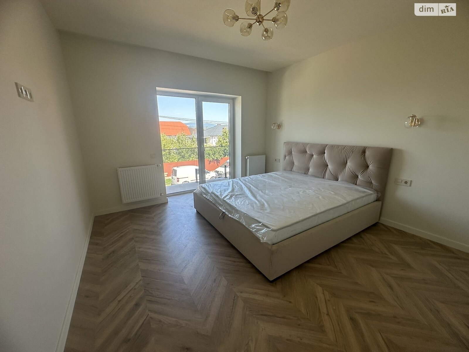 двоповерховий таунхаус, 135 кв. м, цегла. Продаж у Минаї фото 1