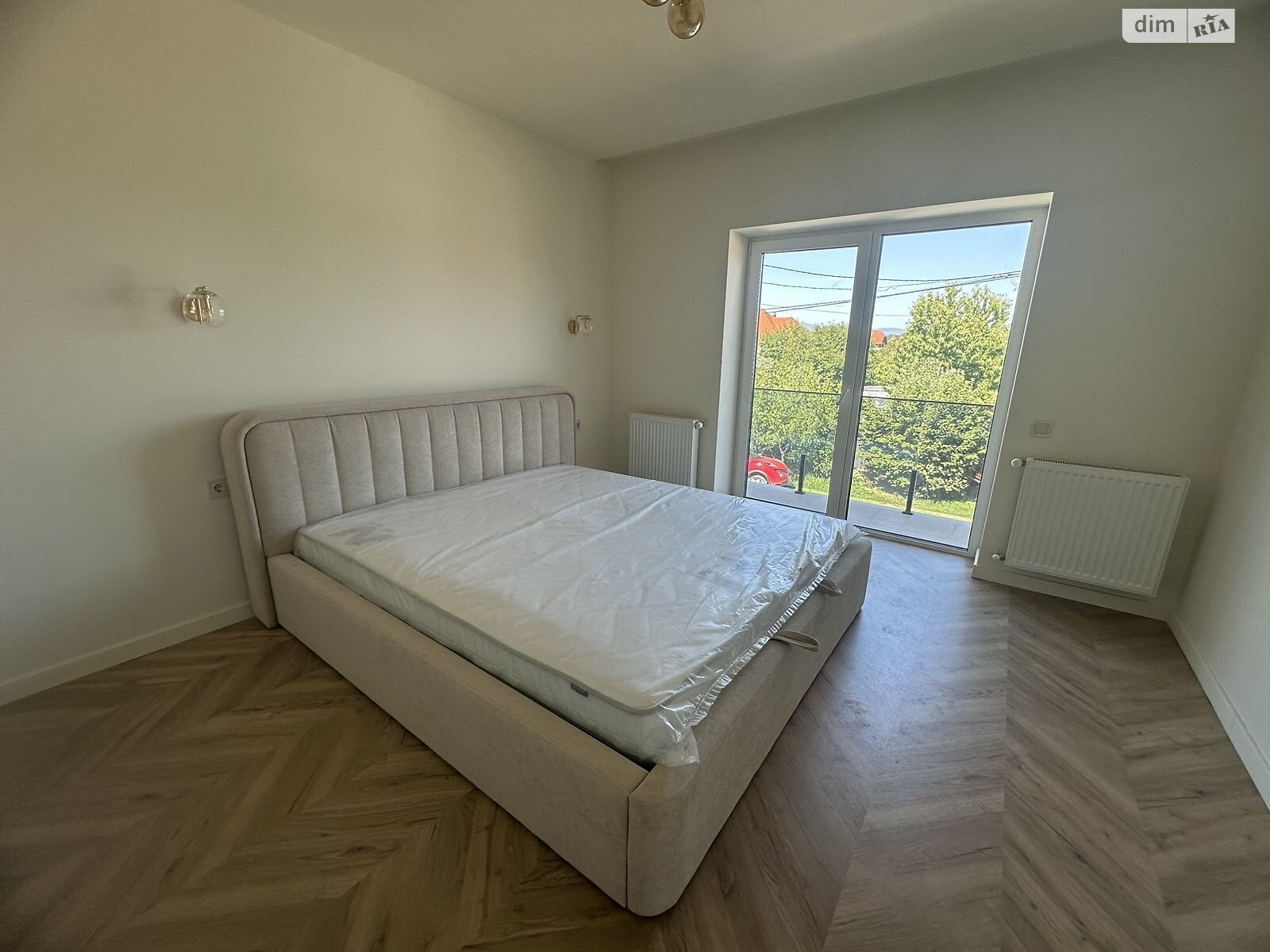 двоповерховий таунхаус, 135 кв. м, цегла. Продаж у Минаї фото 1