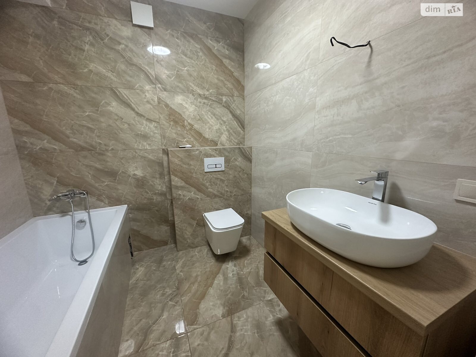 двоповерховий таунхаус, 135 кв. м, цегла. Продаж у Минаї фото 1