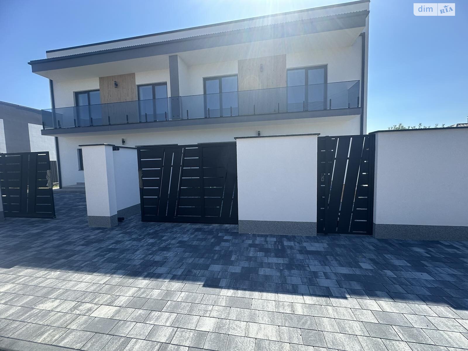 двоповерховий таунхаус, 135 кв. м, цегла. Продаж у Минаї фото 1