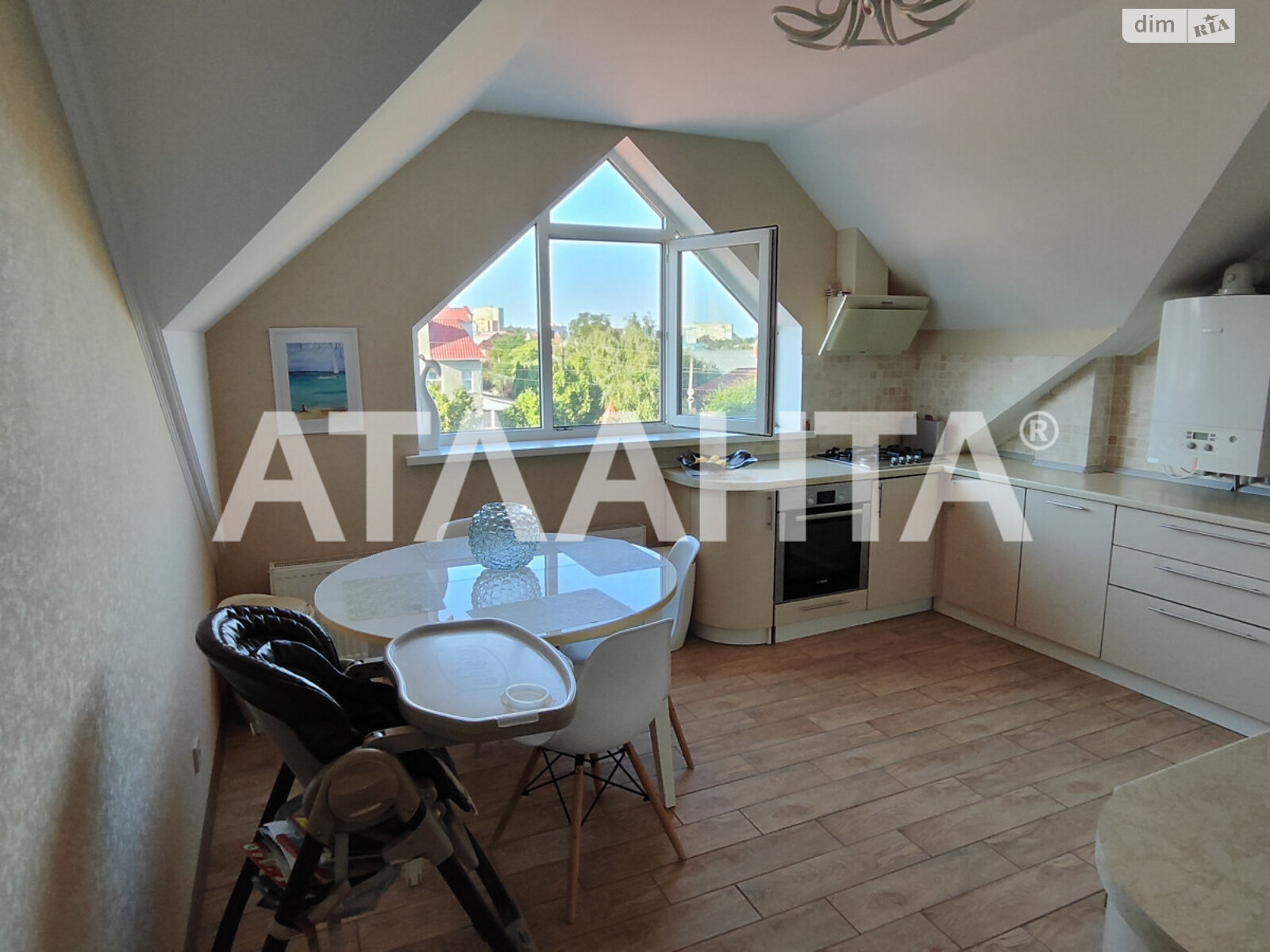 трехэтажный таунхаус, 104 кв. м, пенобетон. Продажа в Молодежном фото 2 трехэтажный таунхаус, 104 кв. м, пенобетон. Продажа в Молодежном фото 2