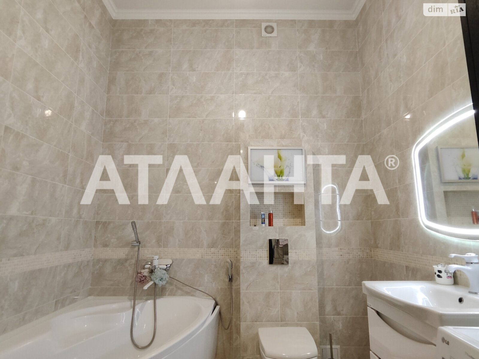 трехэтажный таунхаус, 104 кв. м, пенобетон. Продажа в Молодежном фото 2 трехэтажный таунхаус, 104 кв. м, пенобетон. Продажа в Молодежном фото 2
