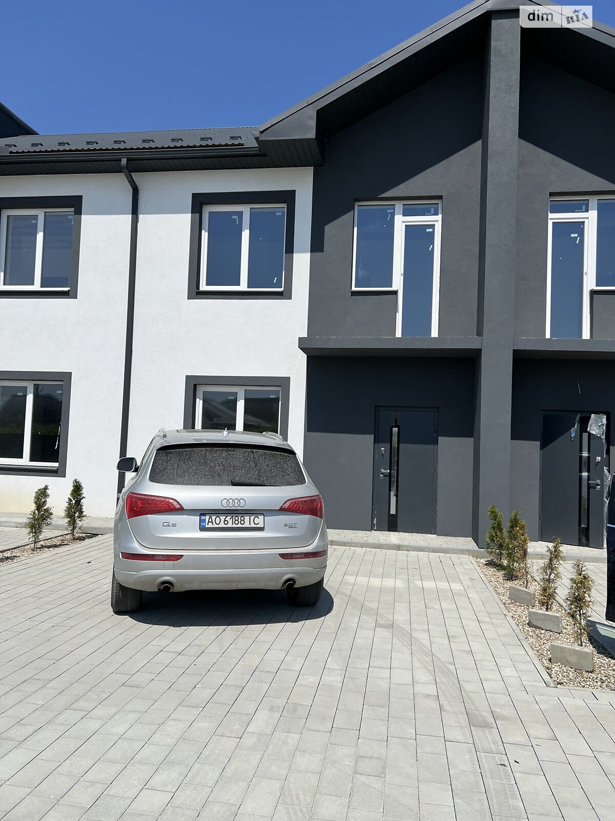 двухэтажный таунхаус, 99.2 кв. м, кирпич. Продажа в Мукачеве район Паланок фото 1 двухэтажный таунхаус, 99.2 кв. м, кирпич. Продажа в Мукачеве район Паланок фото 1