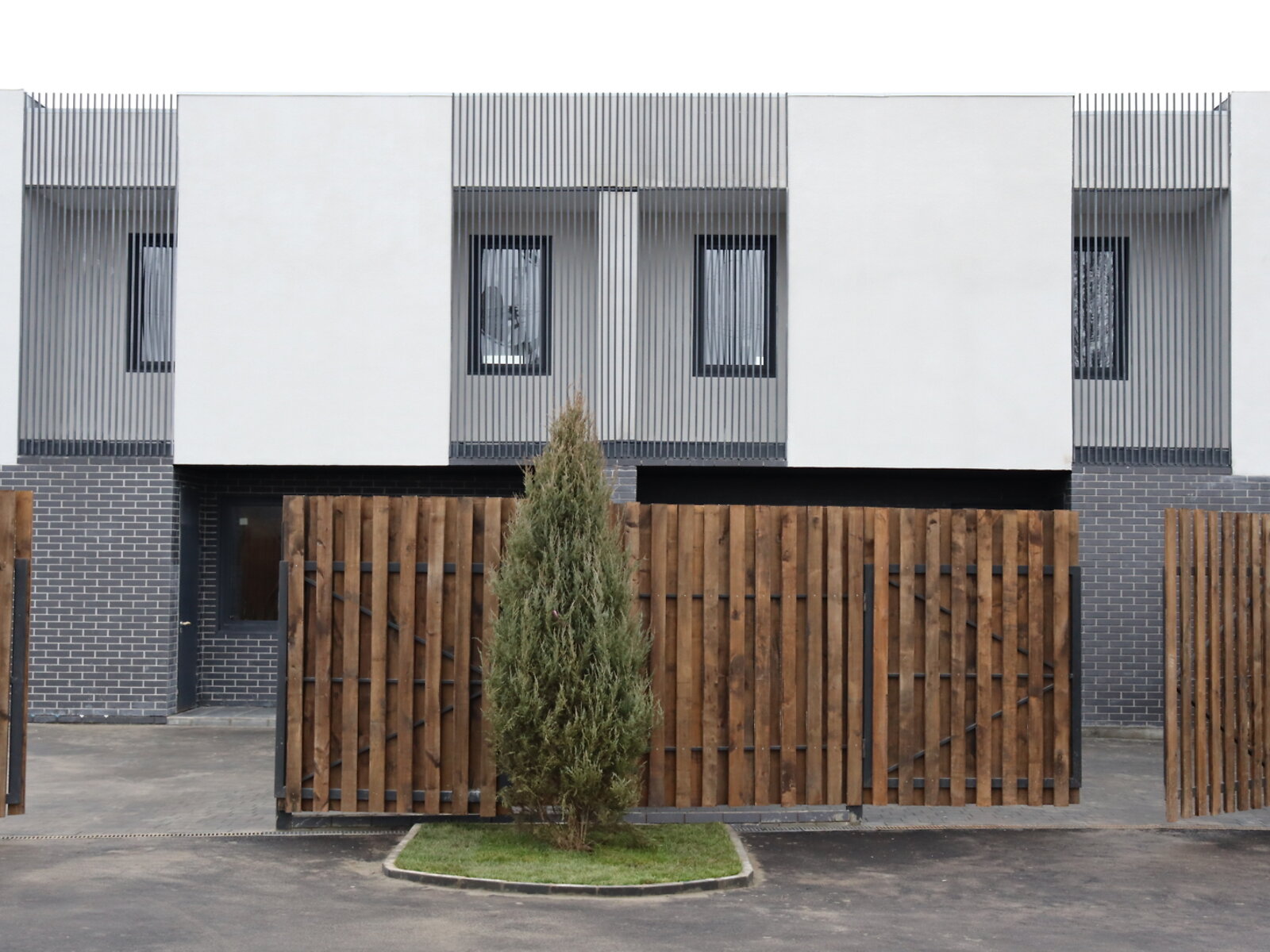 двухэтажный таунхаус, 122.5 кв. м, газобетон. Продажа в Новоалександровке фото 1 двухэтажный таунхаус, 122.5 кв. м, газобетон. Продажа в Новоалександровке фото 1