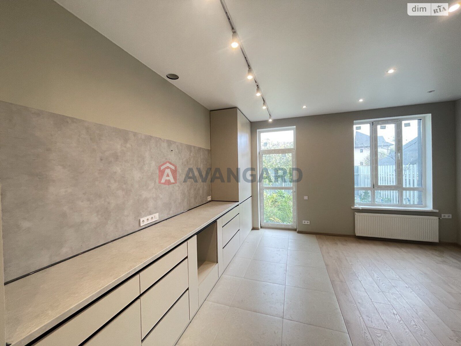 двухэтажный таунхаус, 68 кв. м, газобетон. Продажа в Новых Петровцах фото 1 двухэтажный таунхаус, 68 кв. м, газобетон. Продажа в Новых Петровцах фото 1