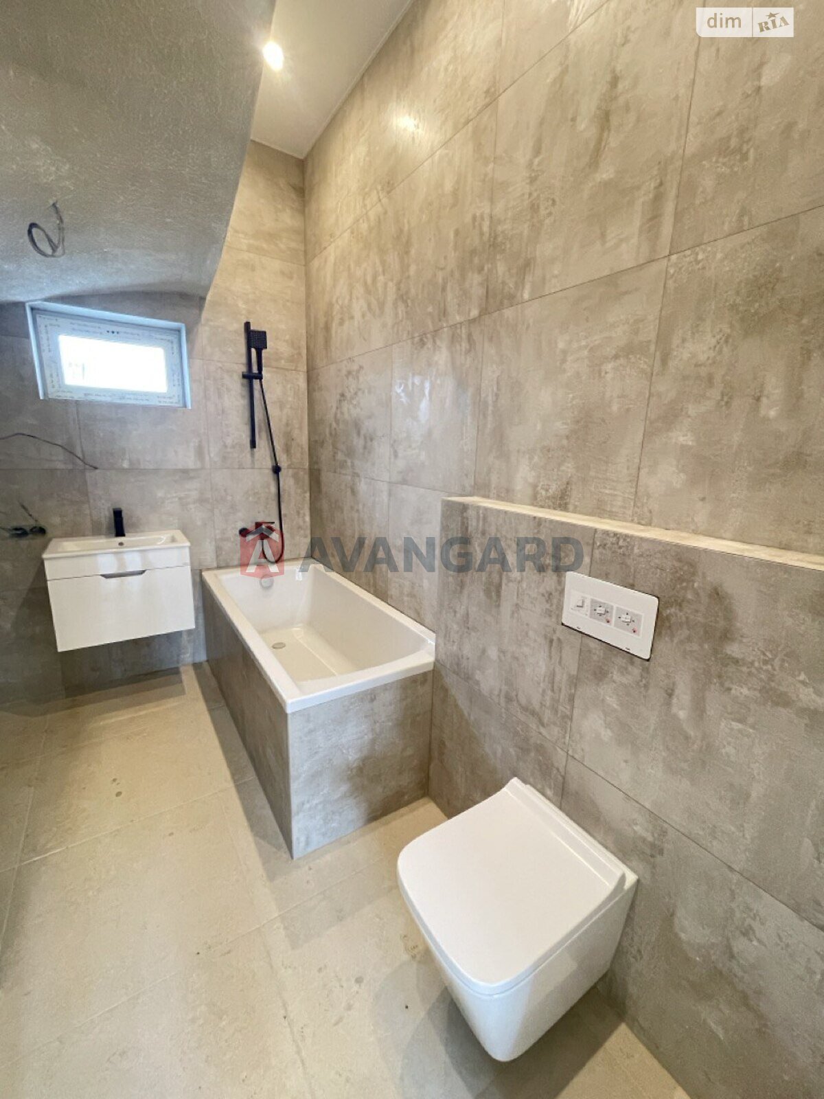 двухэтажный таунхаус, 68 кв. м, газобетон. Продажа в Новых Петровцах фото 1 двухэтажный таунхаус, 68 кв. м, газобетон. Продажа в Новых Петровцах фото 1