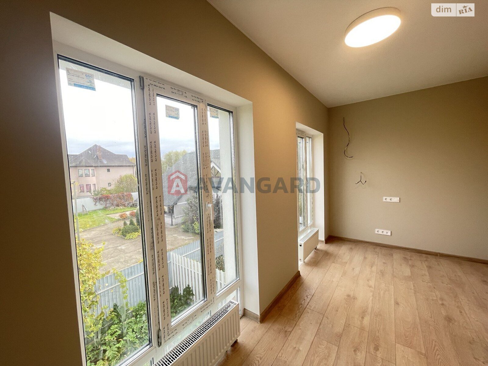 двухэтажный таунхаус, 68 кв. м, газобетон. Продажа в Новых Петровцах фото 1 двухэтажный таунхаус, 68 кв. м, газобетон. Продажа в Новых Петровцах фото 1