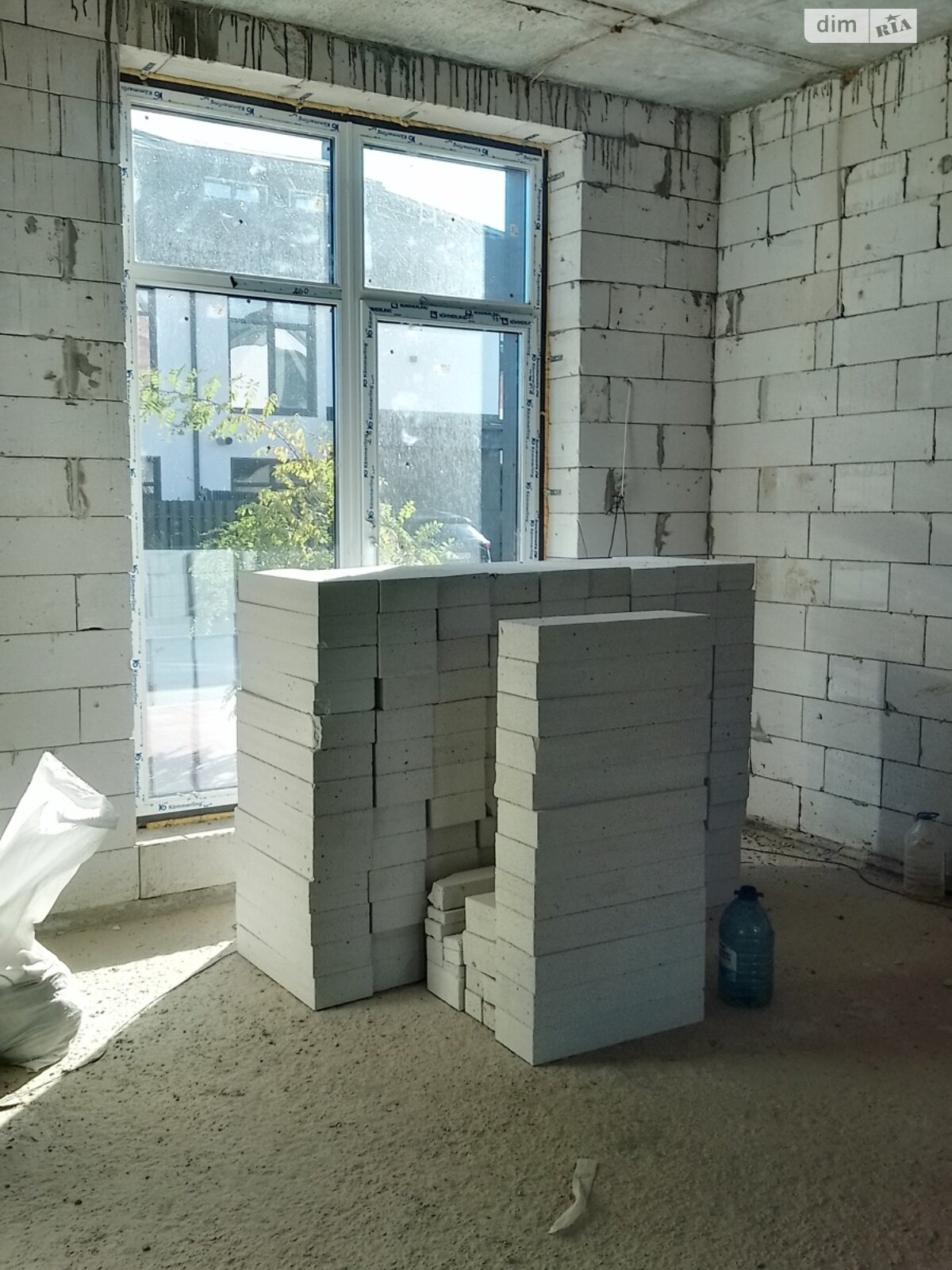 двухэтажный таунхаус, 103 кв. м, газобетон. Продажа в Новых Петровцах фото 1