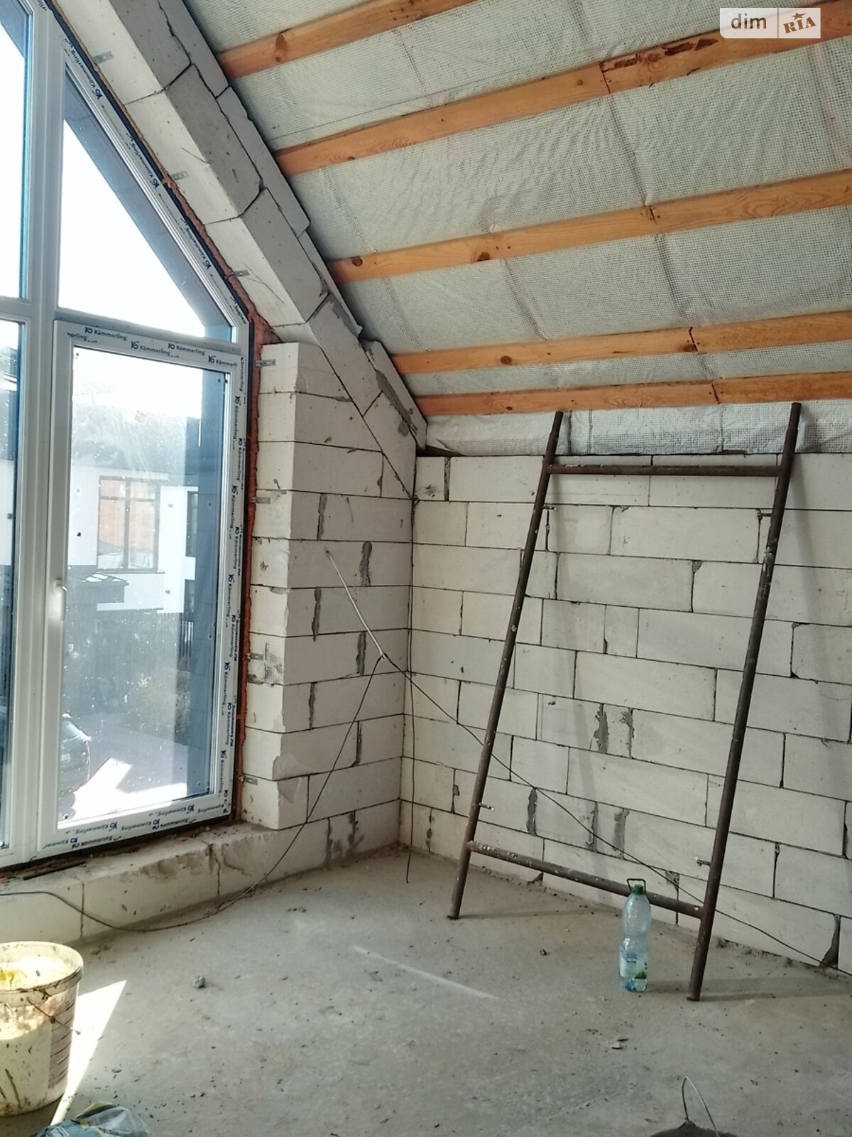 двухэтажный таунхаус, 103 кв. м, газобетон. Продажа в Новых Петровцах фото 1