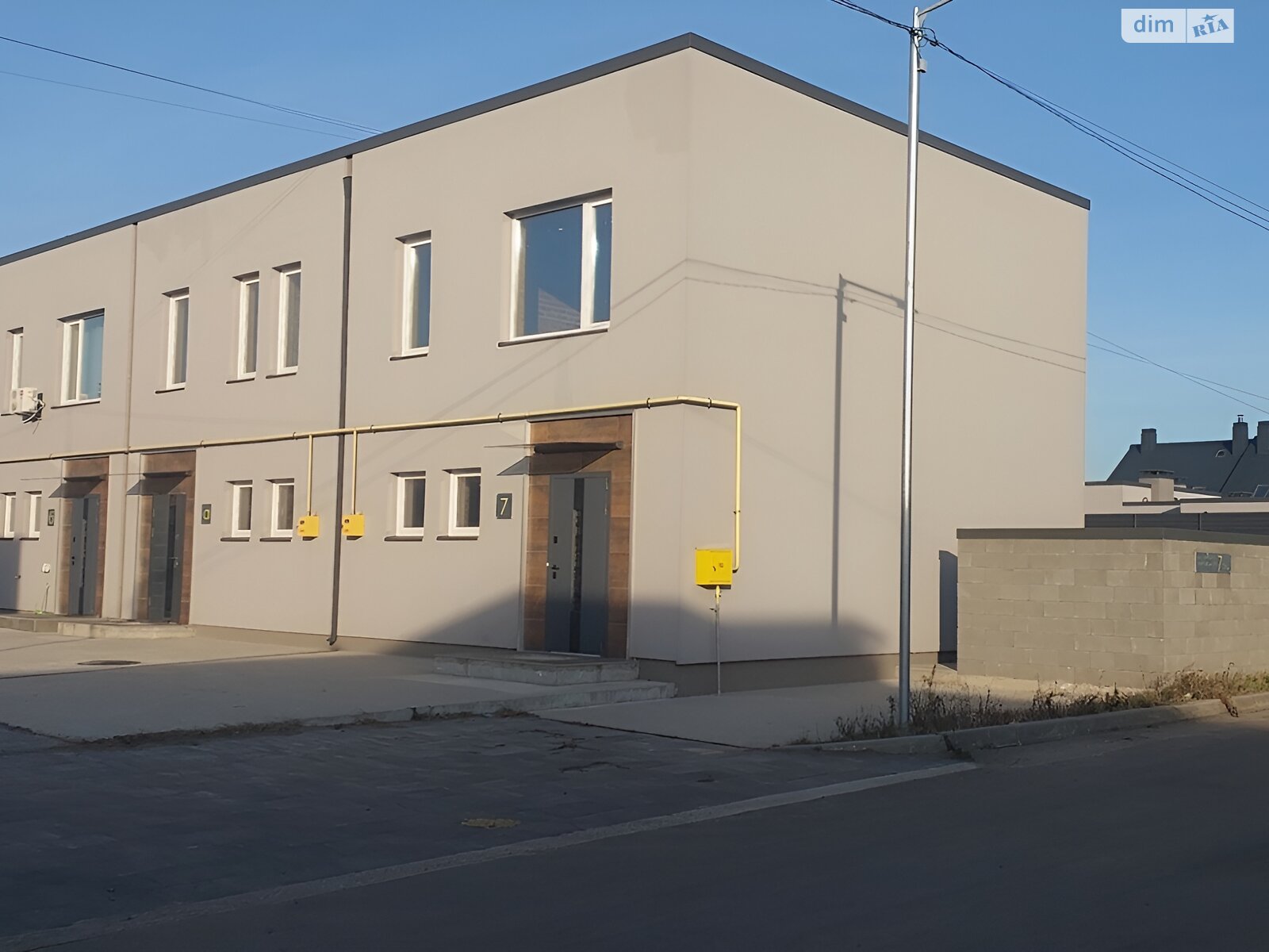 двоповерховий таунхаус, 88.1 кв. м, кирпич. Продаж у Нових Петрівцях фото 1 двоповерховий таунхаус, 88.1 кв. м, кирпич. Продаж у Нових Петрівцях фото 1