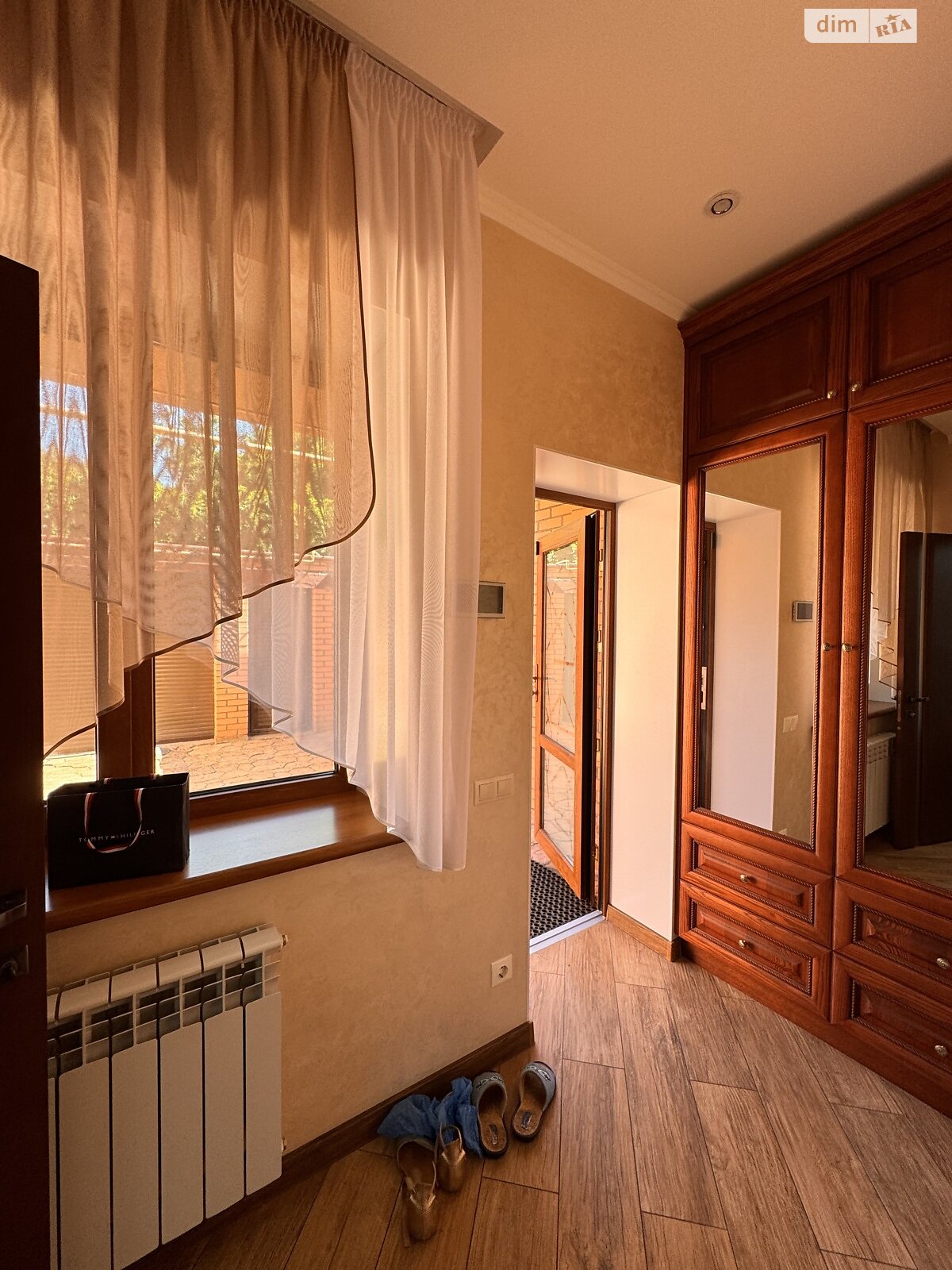 трехэтажный таунхаус, 108 кв. м, кирпич. Продажа в Одессе район Большой Фонтан фото 1 трехэтажный таунхаус, 108 кв. м, кирпич. Продажа в Одессе район Большой Фонтан фото 1