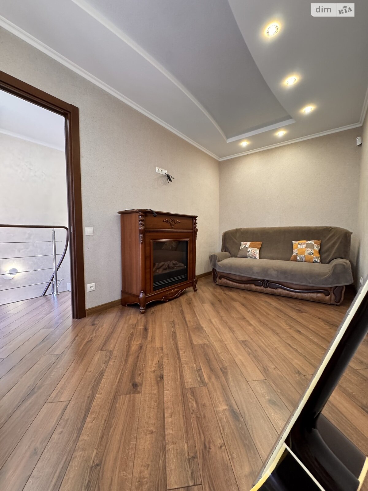 трехэтажный таунхаус, 108 кв. м, кирпич. Продажа в Одессе район Большой Фонтан фото 1 трехэтажный таунхаус, 108 кв. м, кирпич. Продажа в Одессе район Большой Фонтан фото 1