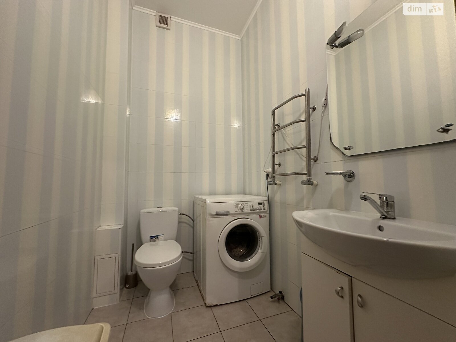 трехэтажный таунхаус, 174 кв. м, кирпич. Продажа в Одессе район Киевский фото 1