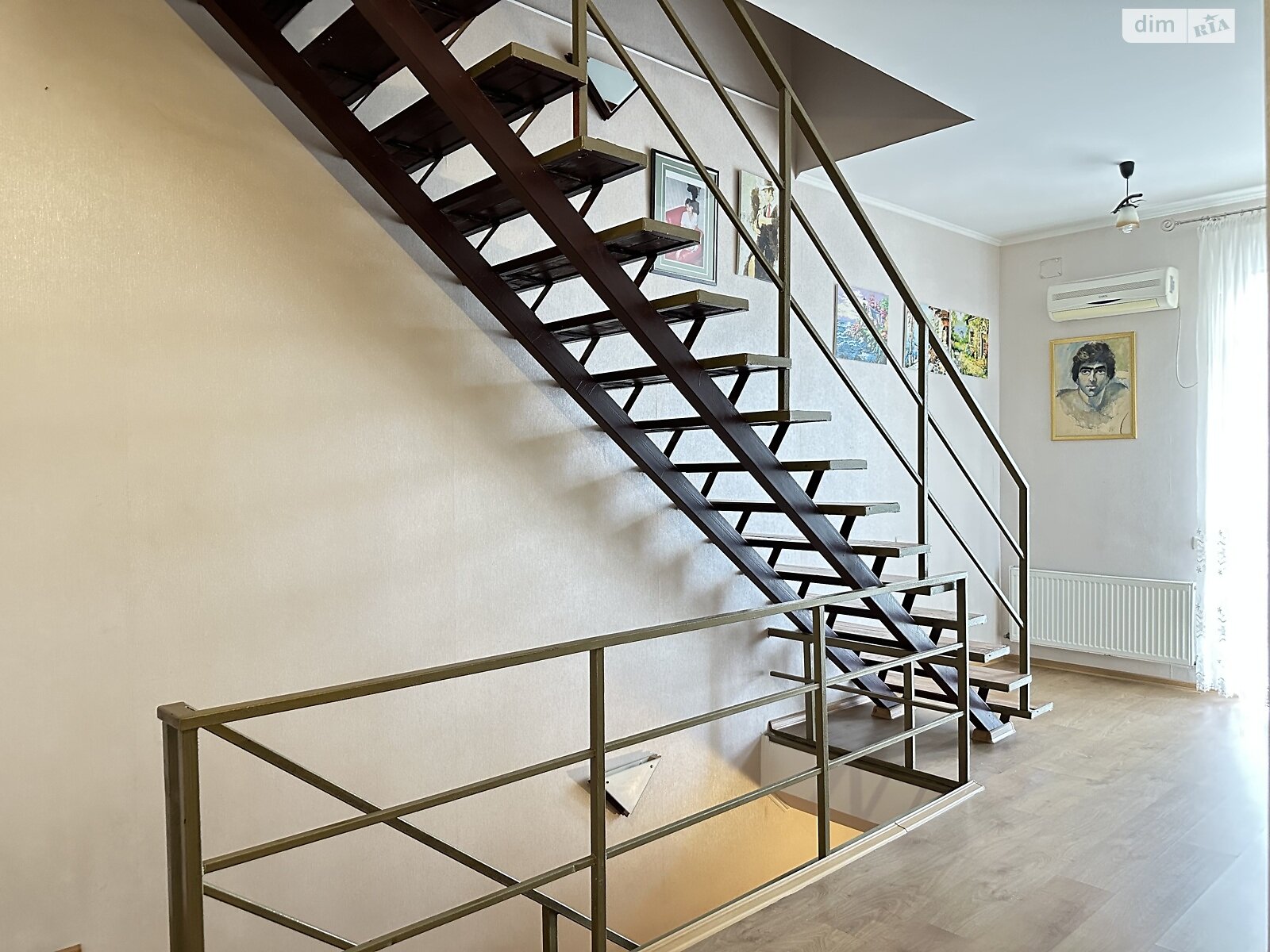 трехэтажный таунхаус, 174 кв. м, кирпич. Продажа в Одессе район Киевский фото 1