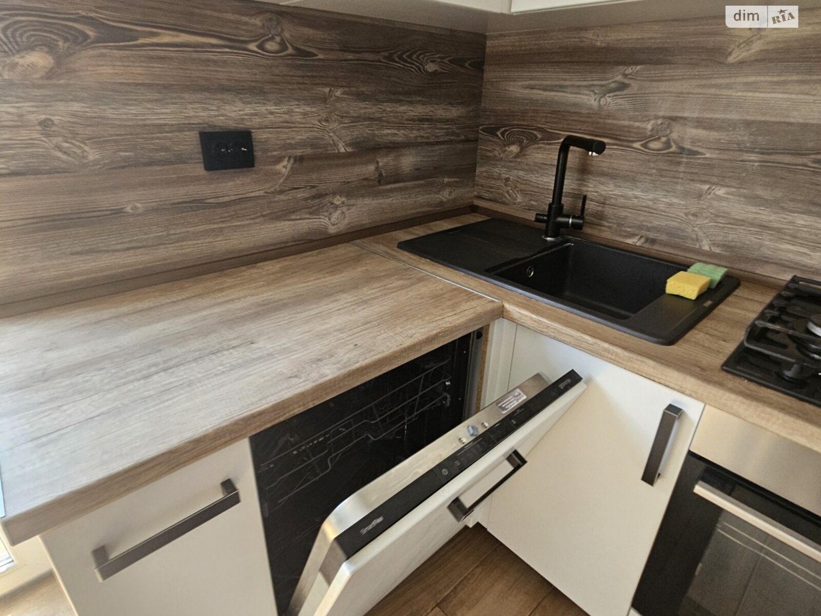 двухэтажный таунхаус, 99 кв. м, газобетон. Продажа в Одессе район Чубаевка фото 1