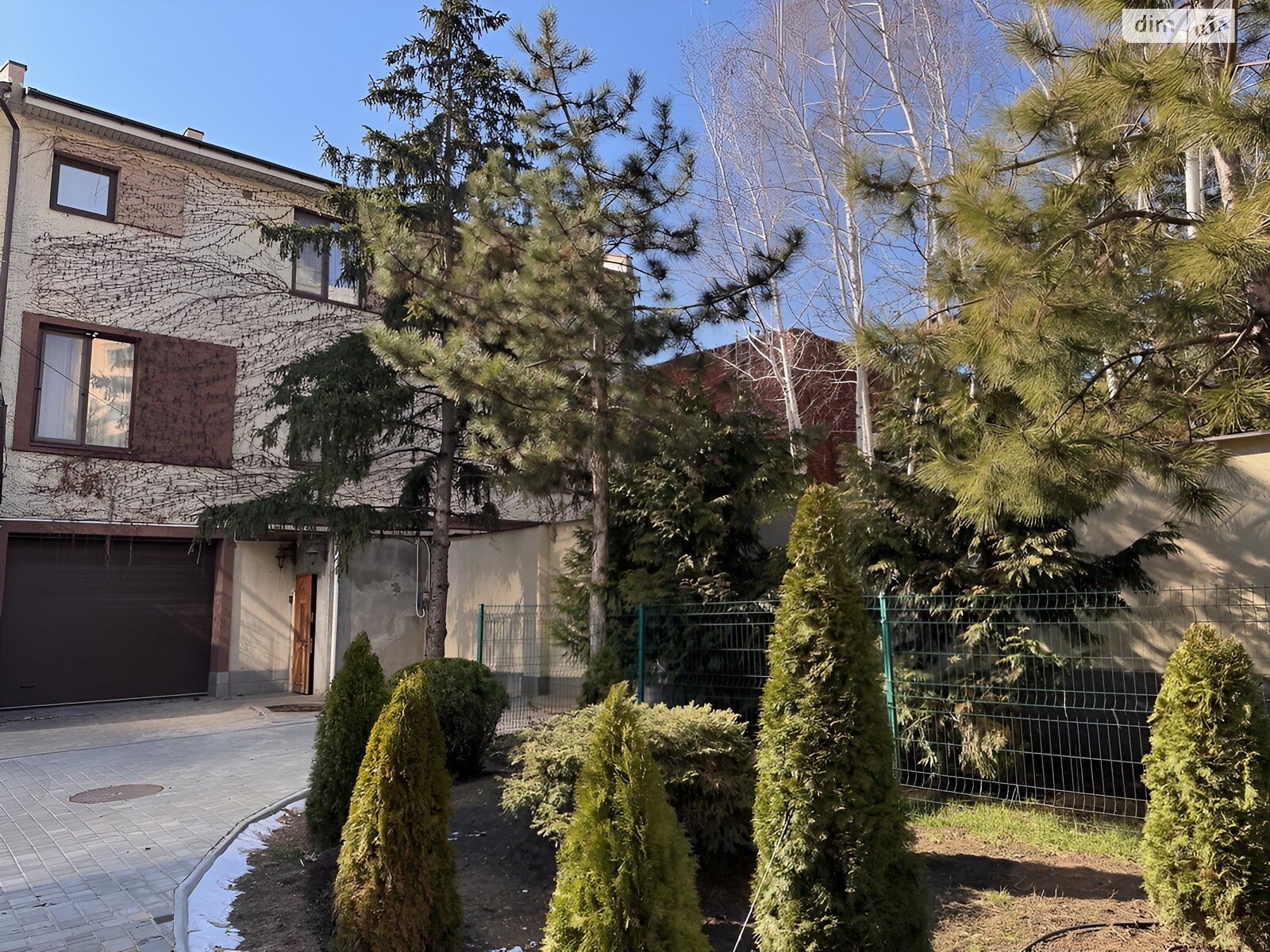 триповерховий таунхаус, 310 кв. м, піноблок. Продаж в Одесі, район Приморський фото 1 триповерховий таунхаус, 310 кв. м, піноблок. Продаж в Одесі, район Приморський фото 1