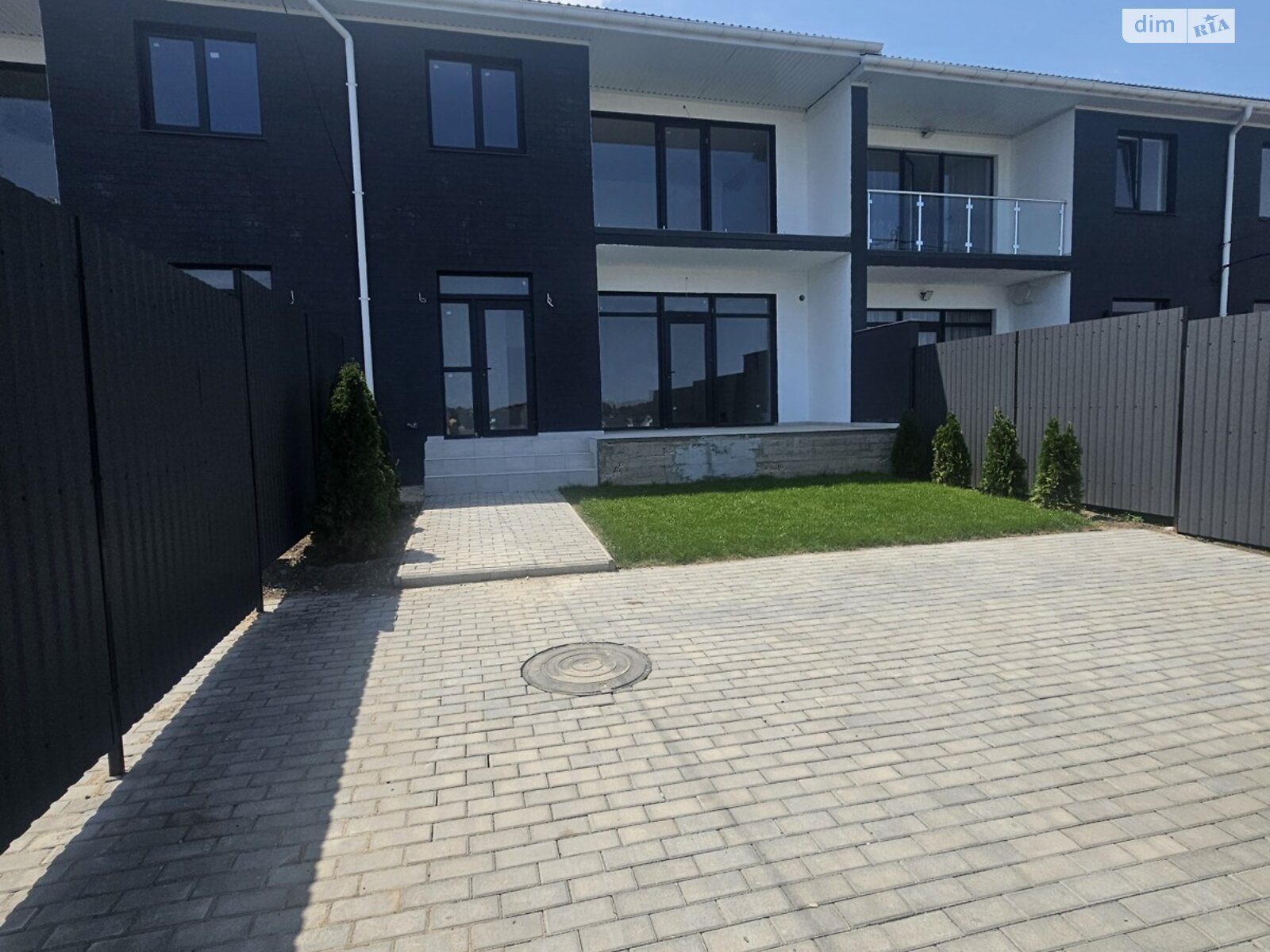 двухэтажный таунхаус, 132 кв. м, керамзитобетон. Продажа в Одессе район Приморский фото 1 двухэтажный таунхаус, 132 кв. м, керамзитобетон. Продажа в Одессе район Приморский фото 1