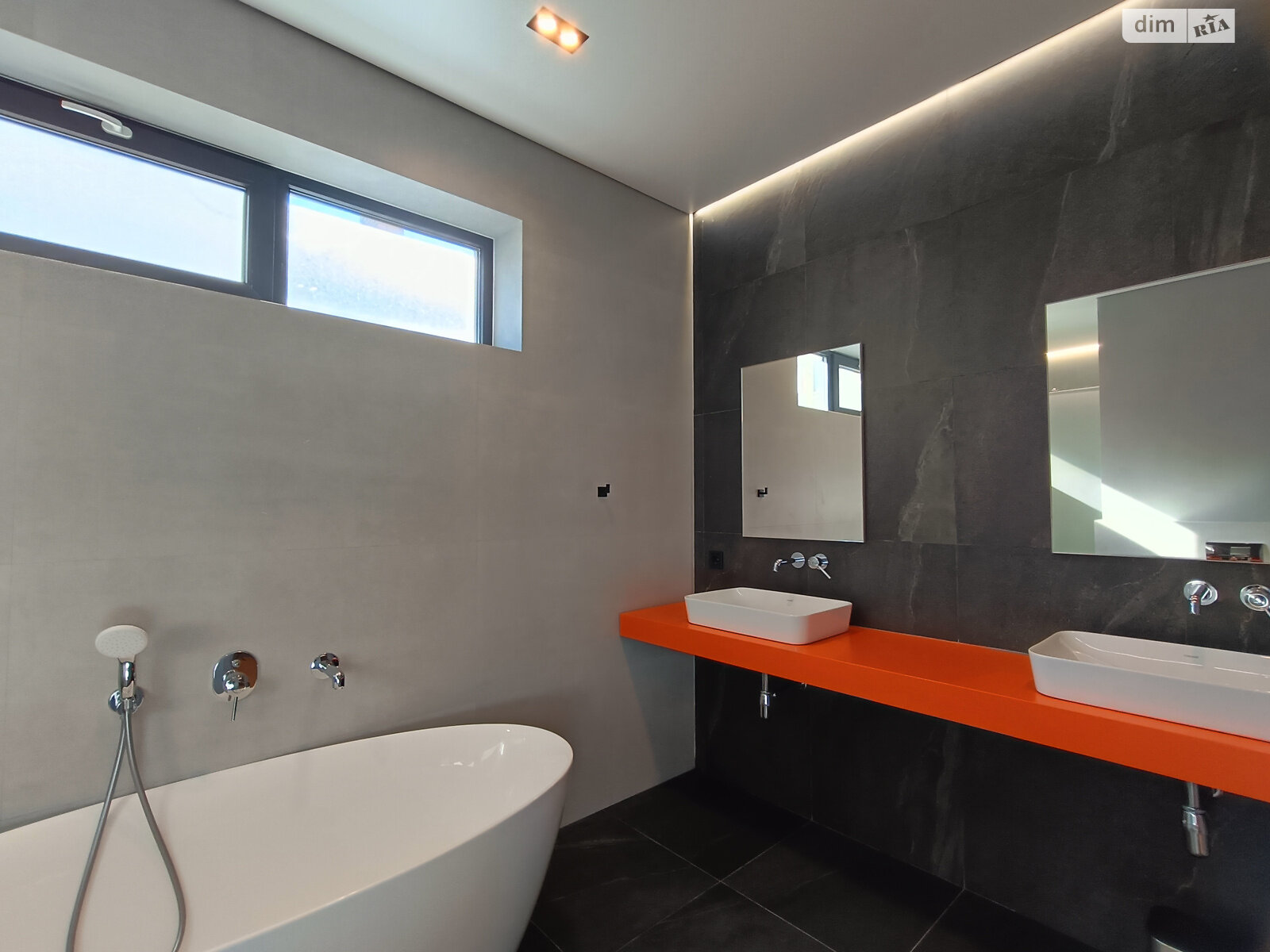 двухэтажный таунхаус, 148.5 кв. м, кирпич. Продажа в Одессе фото 1