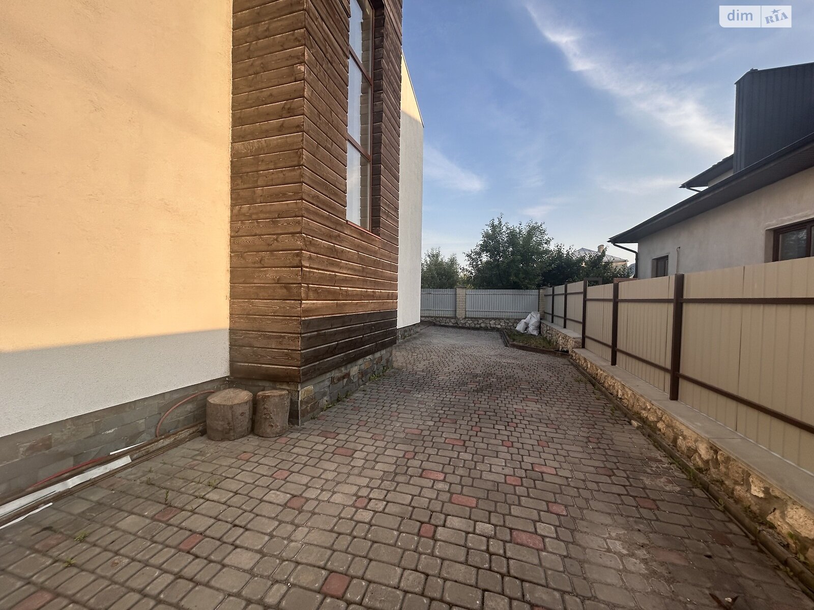 двухэтажный таунхаус, 140 кв. м, кирпич. Продажа в Петрикове фото 1 двухэтажный таунхаус, 140 кв. м, кирпич. Продажа в Петрикове фото 1