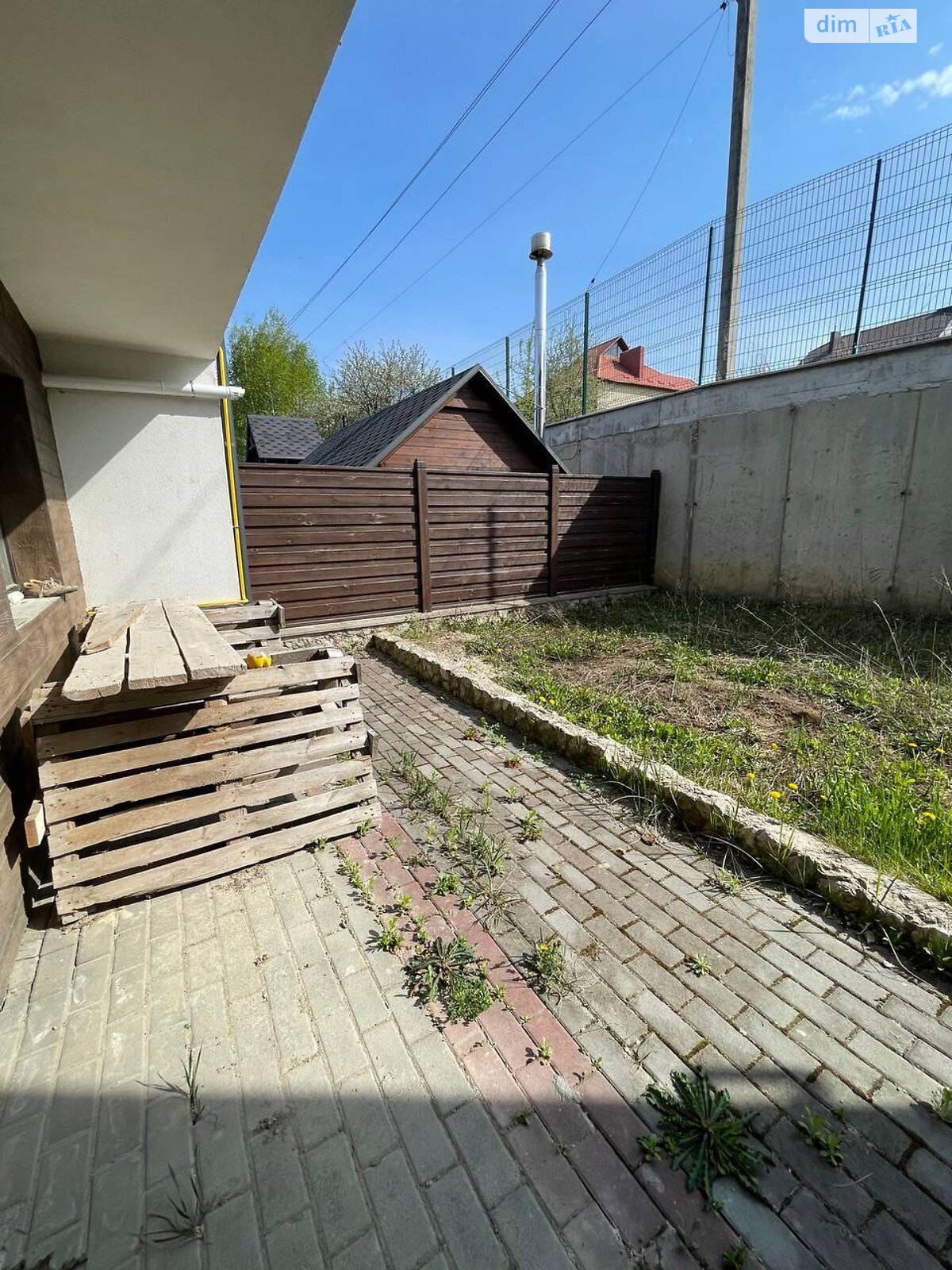 двухэтажный таунхаус без мебели, 140 кв. м, кирпич. Продажа в Петрикове фото 1 двухэтажный таунхаус без мебели, 140 кв. м, кирпич. Продажа в Петрикове фото 1