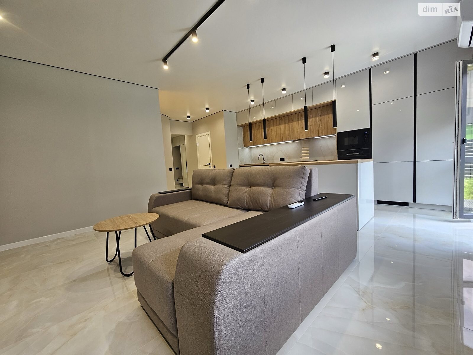 двухэтажный таунхаус, 120 кв. м, кирпич. Продажа в Петрикове фото 1