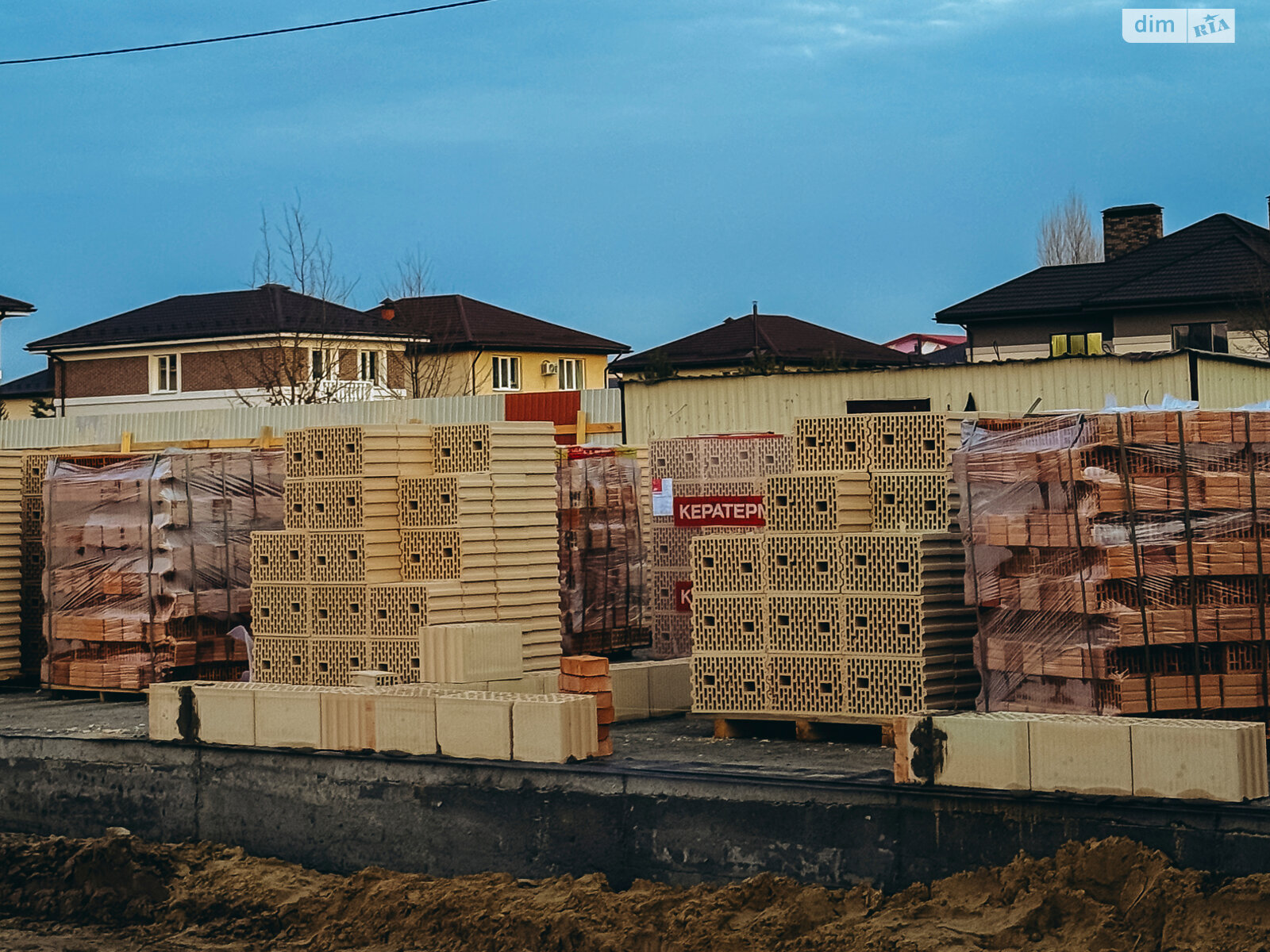 двоповерховий таунхаус, 75 кв. м, керамический блок. Продаж у Петропавлівській Борщагівці фото 1 двоповерховий таунхаус, 75 кв. м, керамический блок. Продаж у Петропавлівській Борщагівці фото 1
