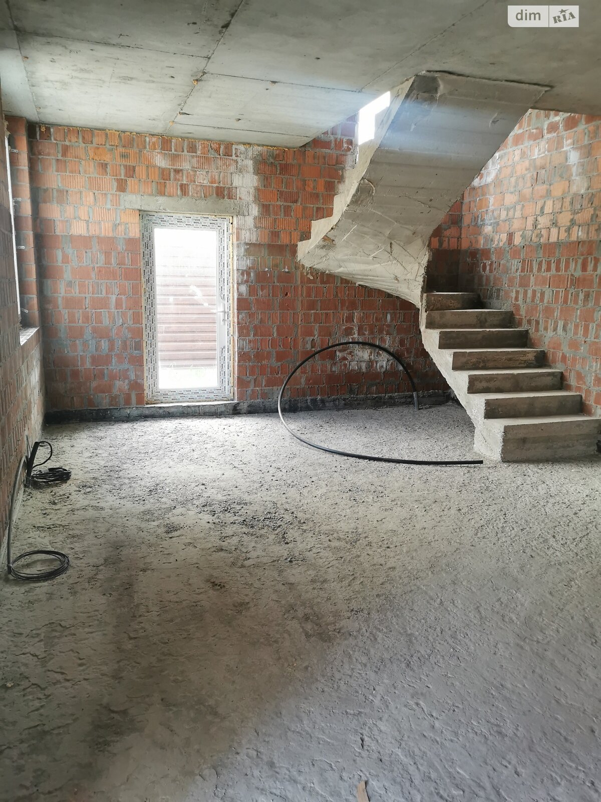 триповерховий таунхаус, 108 кв. м, керамічний блок. Продаж у Погребах фото 1 триповерховий таунхаус, 108 кв. м, керамічний блок. Продаж у Погребах фото 1