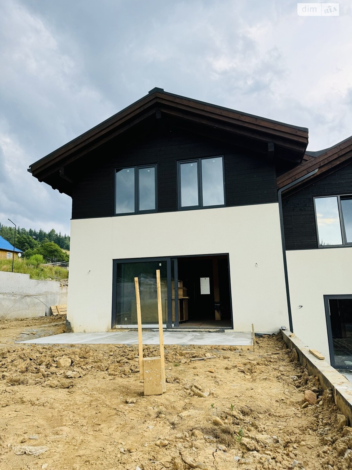 двухэтажный таунхаус, 98 кв. м, кирпич. Продажа в Полянице фото 1 двухэтажный таунхаус, 98 кв. м, кирпич. Продажа в Полянице фото 1