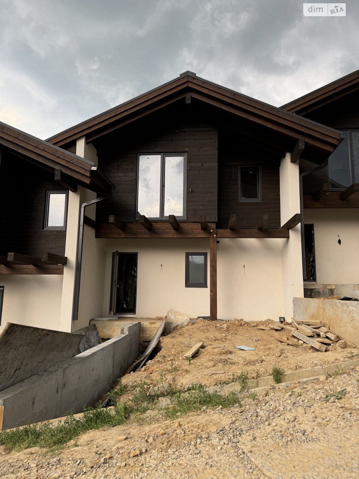 двухэтажный таунхаус, 97 кв. м, кирпич. Продажа в Полянице фото 1