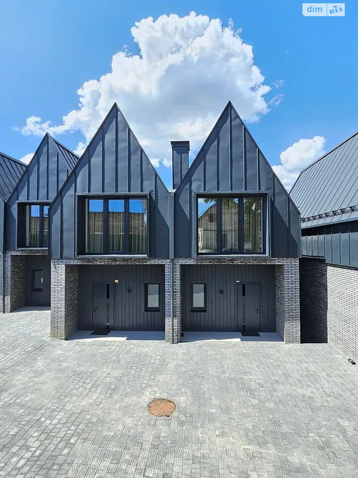 двухэтажный таунхаус, 120 кв. м, кирпич. Продажа в Поляниця фото 1