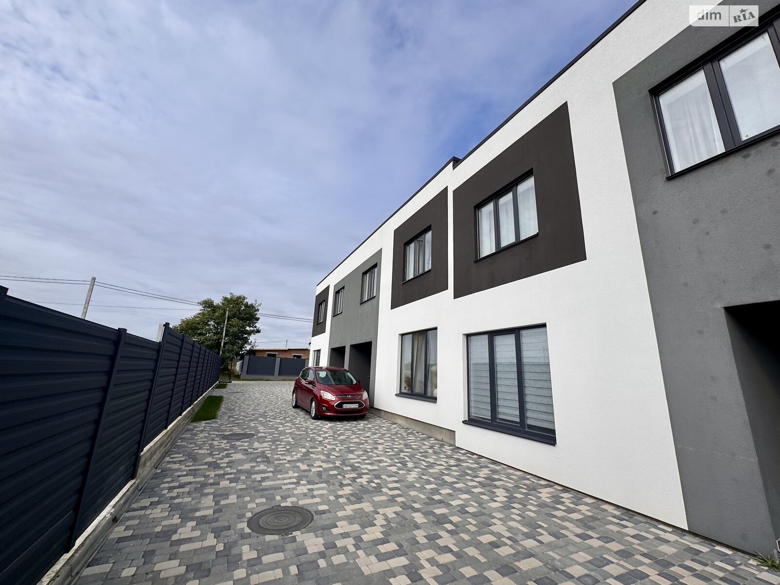 двухэтажный таунхаус, 95 кв. м, кирпич. Продажа в Прибужскому район Ленинский фото 1 двухэтажный таунхаус, 95 кв. м, кирпич. Продажа в Прибужскому район Ленинский фото 1