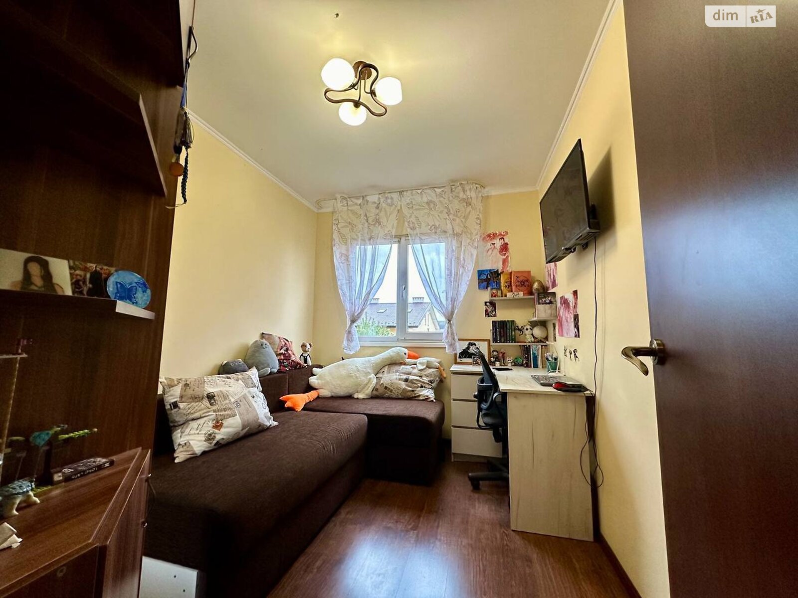триповерховий таунхаус, 68.4 кв. м, дерево та цегла. Продаж у Ременеві фото 1 триповерховий таунхаус, 68.4 кв. м, дерево та цегла. Продаж у Ременеві фото 1