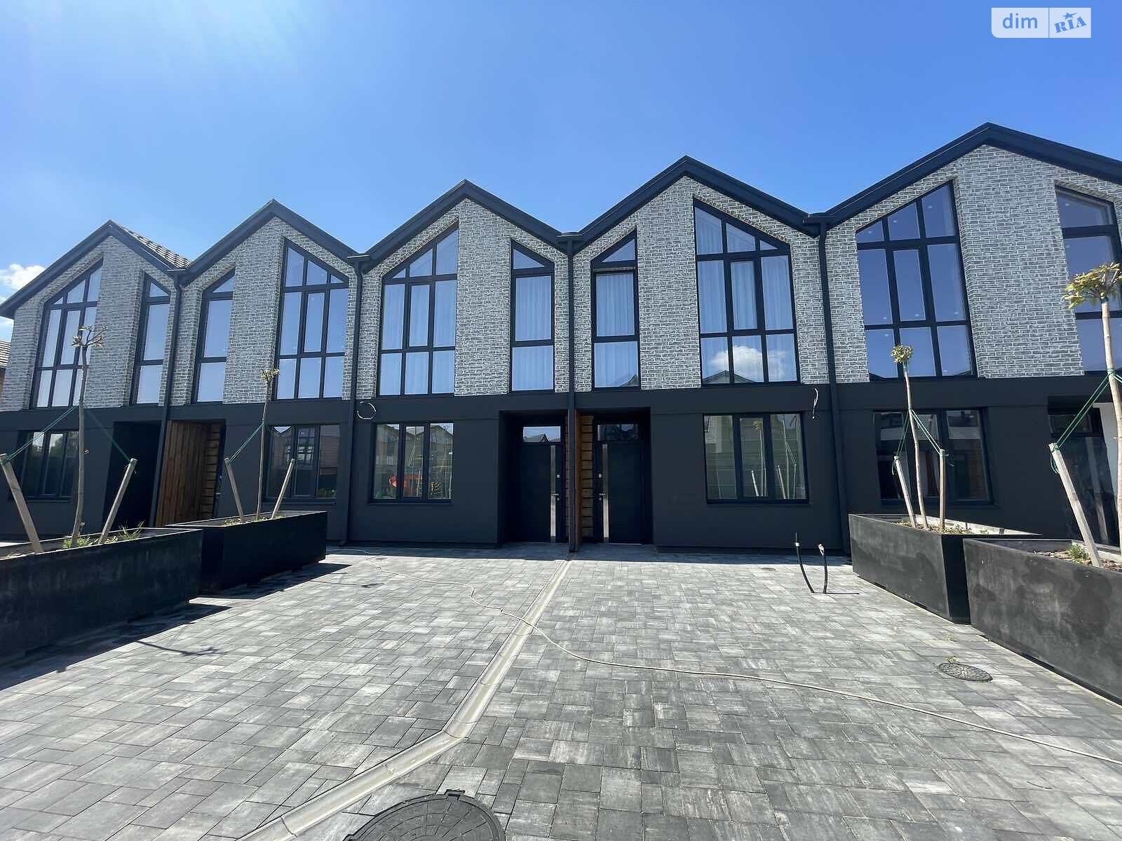 двухэтажный таунхаус, 124 кв. м, кирпич. Продажа в Романкове фото 1 двухэтажный таунхаус, 124 кв. м, кирпич. Продажа в Романкове фото 1