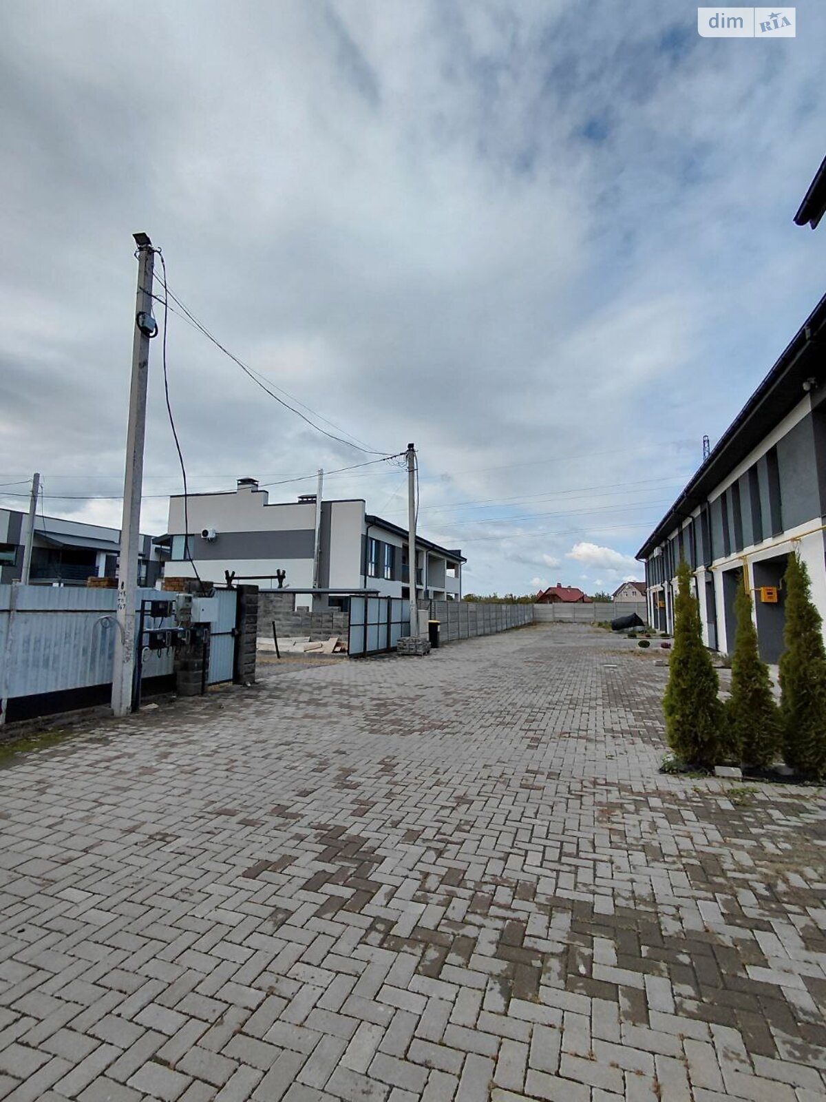 двоповерховий таунхаус, 116 кв. м, кирпич. Продаж у Рованцях фото 1 двоповерховий таунхаус, 116 кв. м, кирпич. Продаж у Рованцях фото 1