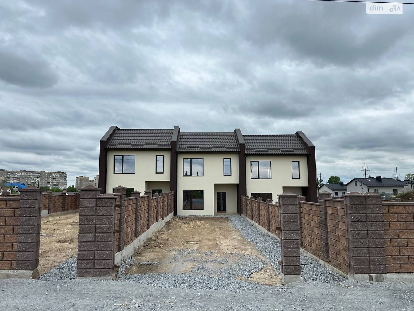 двоповерховий таунхаус, 130 кв. м, цегла. Продаж в Рівному, район Авторинок фото 1 двоповерховий таунхаус, 130 кв. м, цегла. Продаж в Рівному, район Авторинок фото 1