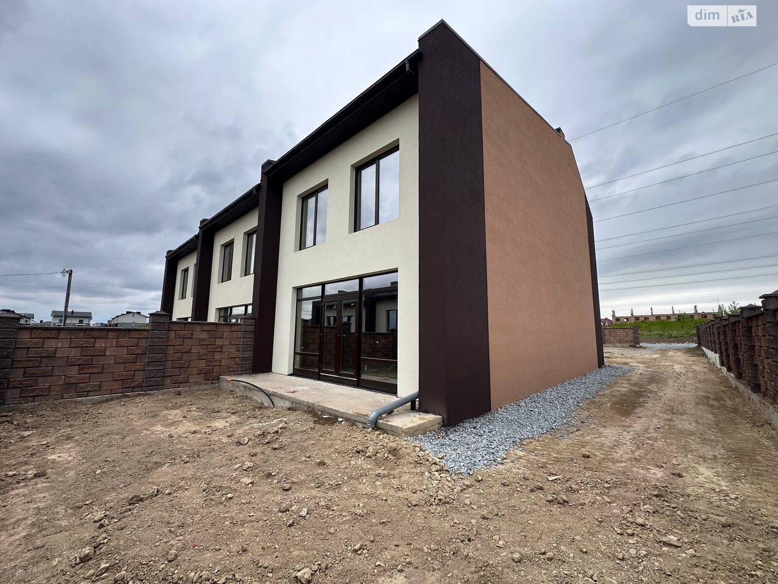двоповерховий таунхаус, 130 кв. м, цегла. Продаж в Рівному, район Авторинок фото 1 двоповерховий таунхаус, 130 кв. м, цегла. Продаж в Рівному, район Авторинок фото 1