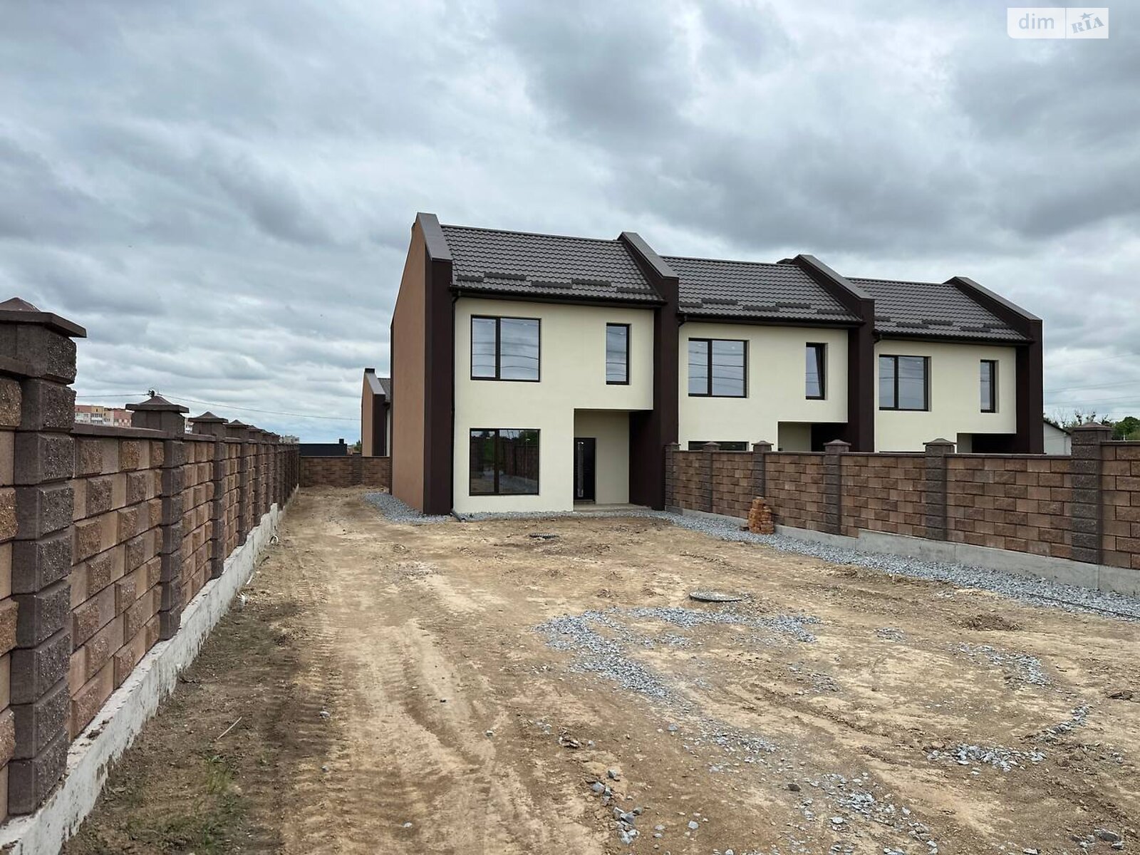 двоповерховий таунхаус, 130 кв. м, цегла. Продаж в Рівному, район Авторинок фото 1