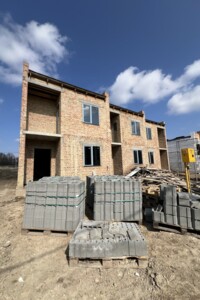 двоповерховий таунхаус, 100 кв. м, кирпич. Продаж в Рівному, район Авторинок фото 2