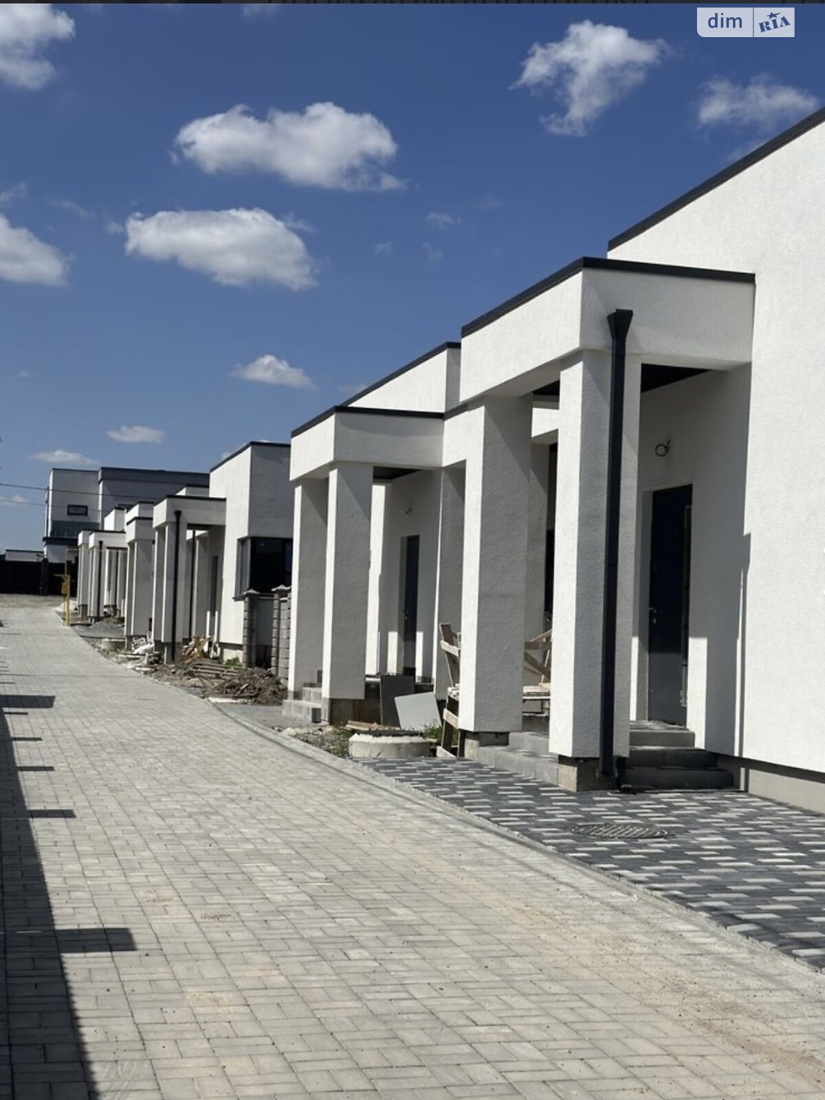 одноэтажный таунхаус, 68 кв. м, кирпич. Продажа в Ровно район Авторынок фото 1 одноэтажный таунхаус, 68 кв. м, кирпич. Продажа в Ровно район Авторынок фото 1