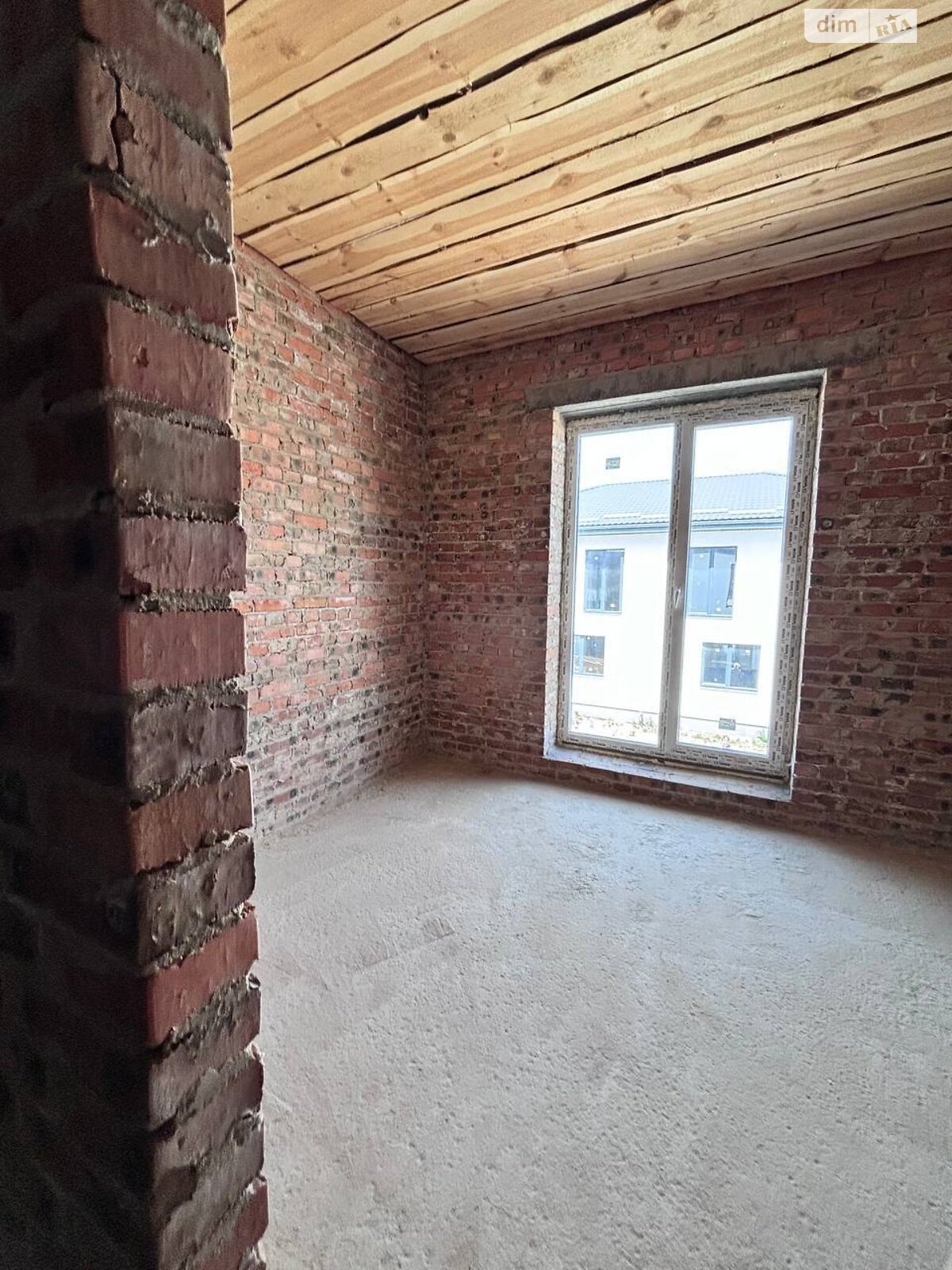 двухэтажный таунхаус, 120 кв. м, кирпич. Продажа в Ровно район Автовокзал фото 1 двухэтажный таунхаус, 120 кв. м, кирпич. Продажа в Ровно район Автовокзал фото 1