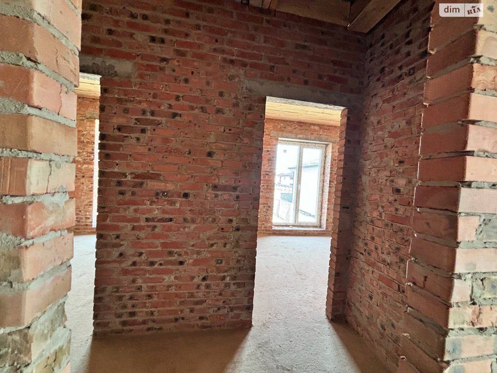 двухэтажный таунхаус, 120 кв. м, кирпич. Продажа в Ровно район Автовокзал фото 1 двухэтажный таунхаус, 120 кв. м, кирпич. Продажа в Ровно район Автовокзал фото 1