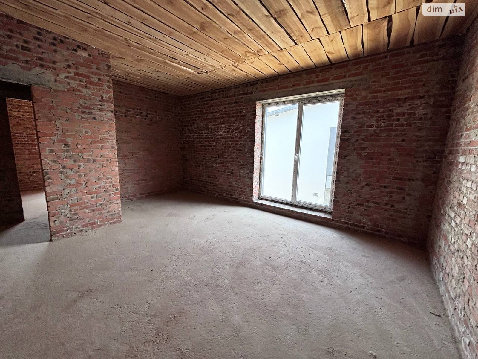 двухэтажный таунхаус, 120 кв. м, кирпич. Продажа в Ровно район Автовокзал фото 1 двухэтажный таунхаус, 120 кв. м, кирпич. Продажа в Ровно район Автовокзал фото 1