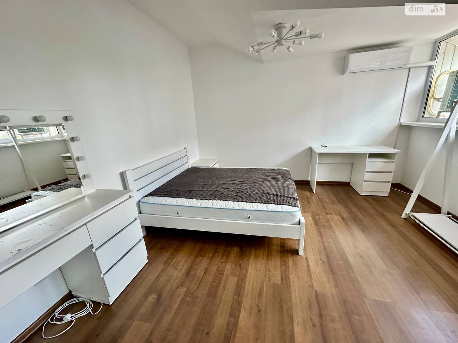 двоповерховий таунхаус, 211.7 кв. м, цегла. Продаж в Рівному, район Чайка фото 1 двоповерховий таунхаус, 211.7 кв. м, цегла. Продаж в Рівному, район Чайка фото 1