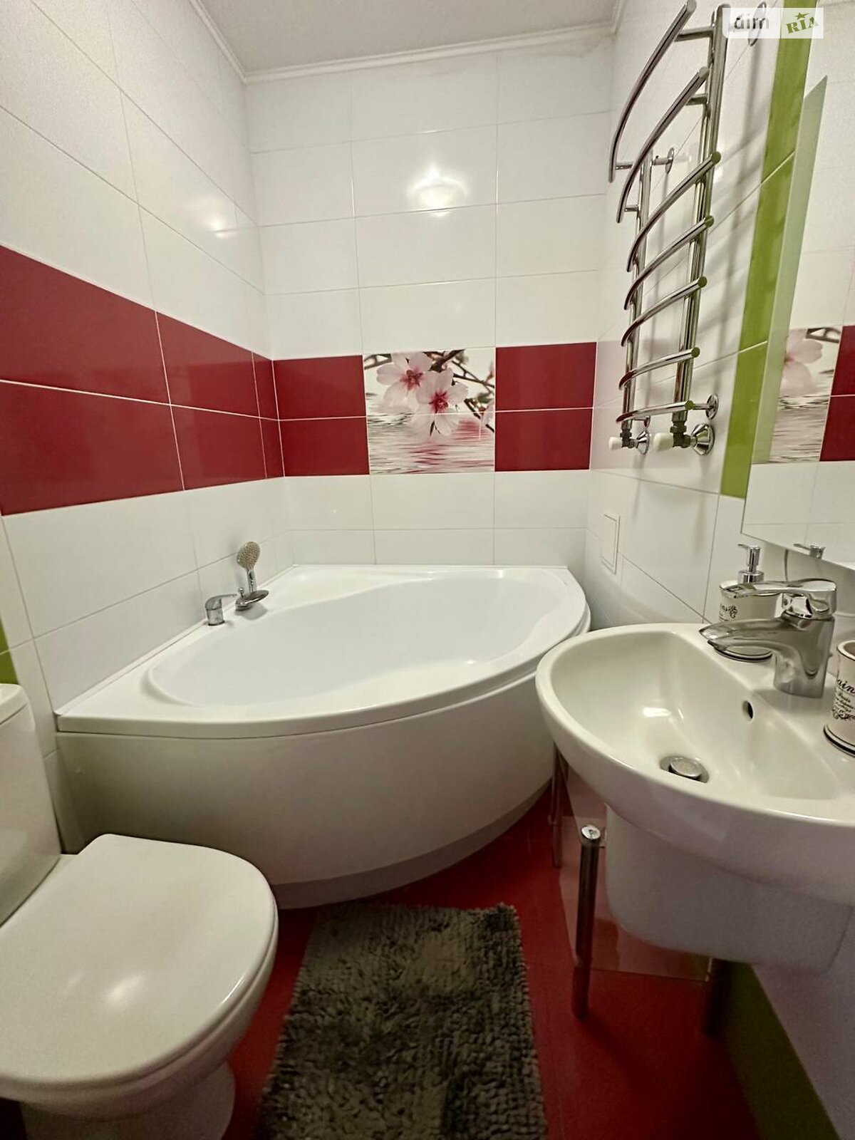 двоповерховий таунхаус, 211.7 кв. м, цегла. Продаж в Рівному, район Чайка фото 1 двоповерховий таунхаус, 211.7 кв. м, цегла. Продаж в Рівному, район Чайка фото 1