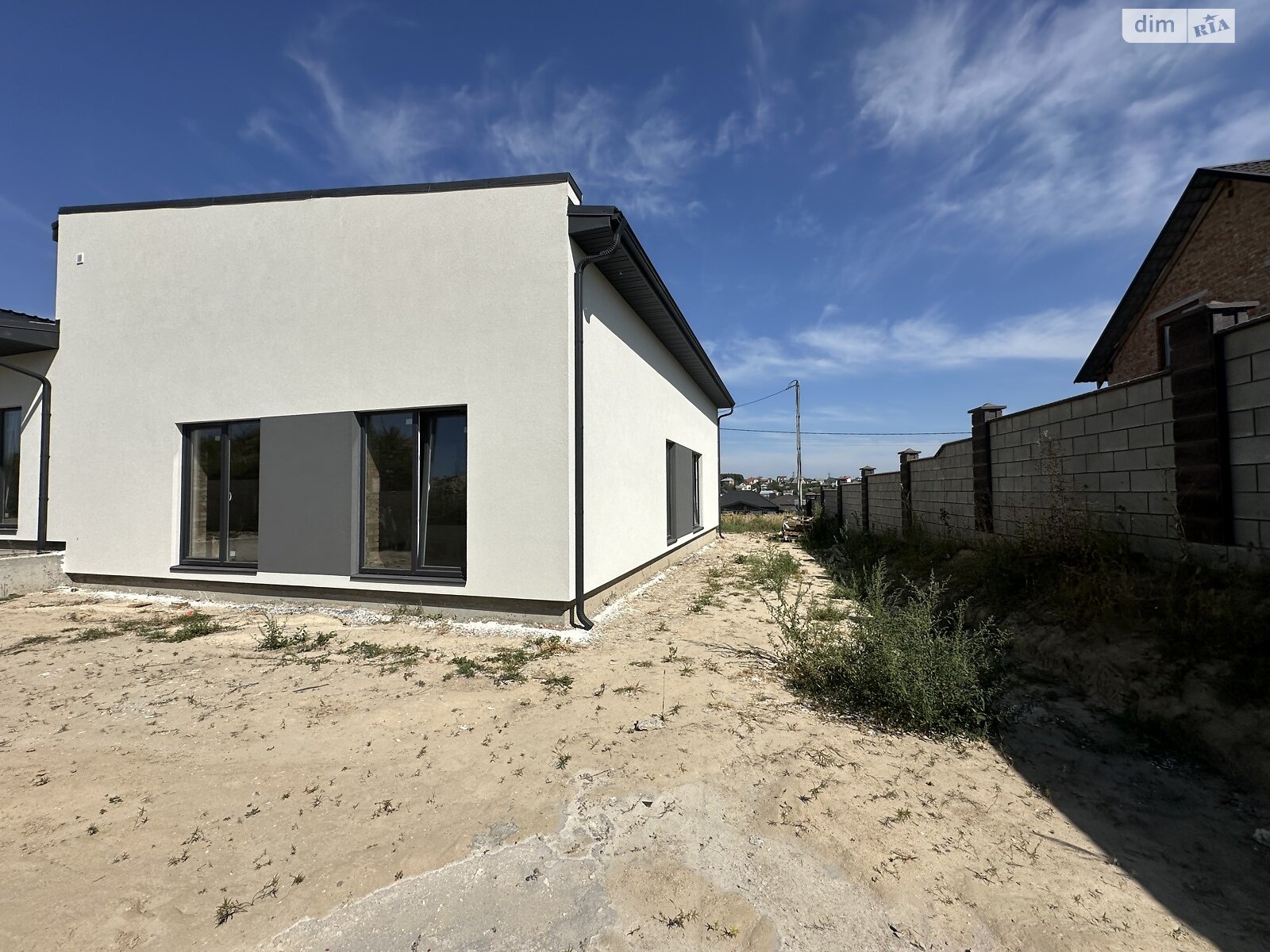 одноэтажный таунхаус, 100 кв. м, кирпич. Продажа в Ровно район Чайка фото 1 одноэтажный таунхаус, 100 кв. м, кирпич. Продажа в Ровно район Чайка фото 1