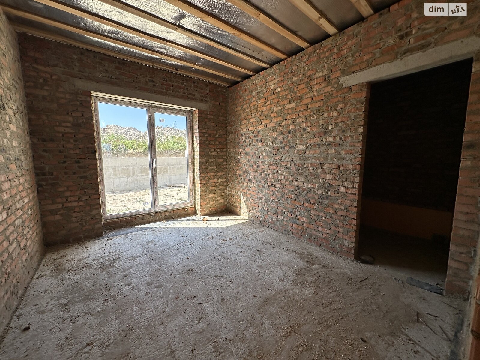 одноэтажный таунхаус, 100 кв. м, кирпич. Продажа в Ровно район Чайка фото 1 одноэтажный таунхаус, 100 кв. м, кирпич. Продажа в Ровно район Чайка фото 1